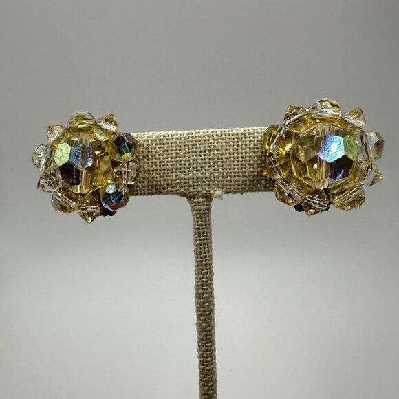 Vintage Lisner Aurora Borealis Clip on Earrings! - Picture 6 of 8